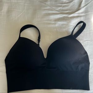 Athleta comfortable everyday bra (same as previous listing)
